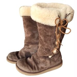 UGG Tall Lace Up Boots Dark Brown Sheep Leather 8
